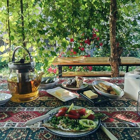 Aregak B&B And Tours ゴリス エクステリア 写真