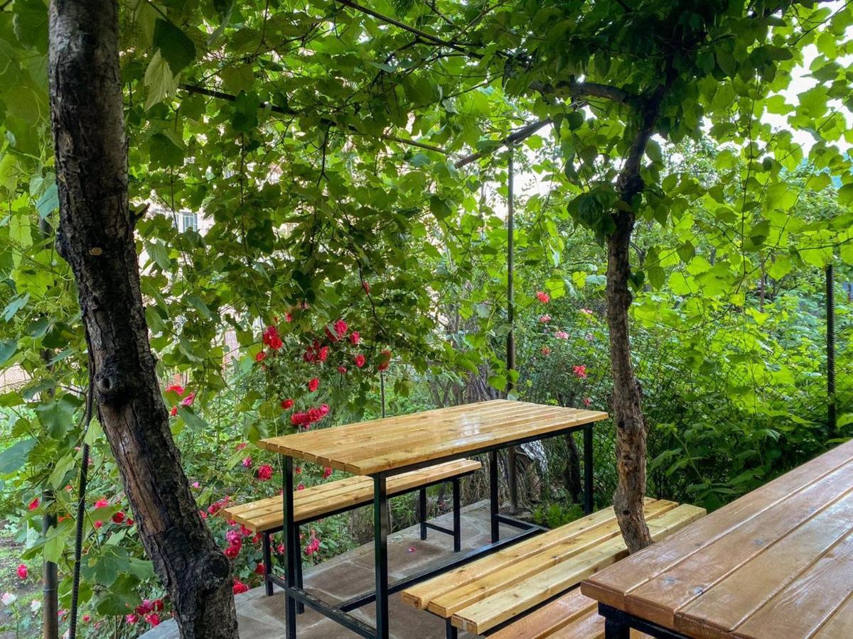 Aregak B&B And Tours ゴリス エクステリア 写真
